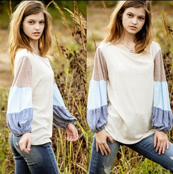 FLASH SALE🔥LAST 1! Color Block Bubble Sleeve Top - Picture 4 of 5